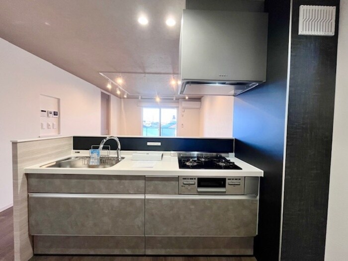 マリポーサ高畑Bの物件内観写真