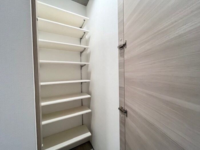 マリポーサ高畑Bの物件内観写真