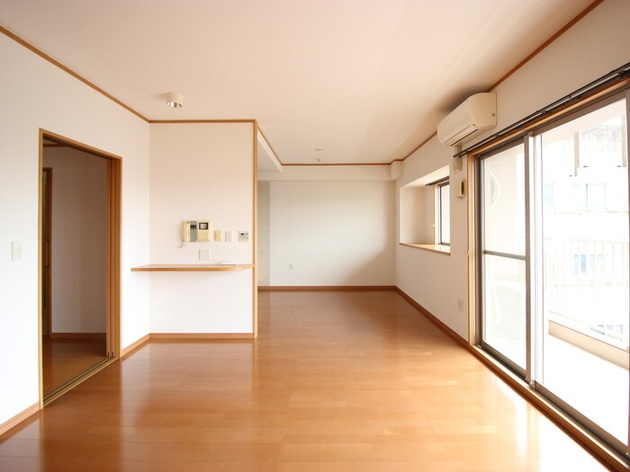 サンリット一番館の物件内観写真