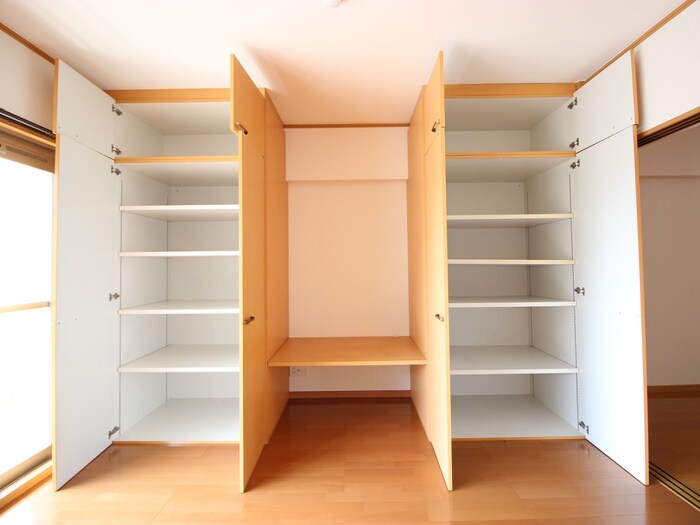 サンリット一番館の物件内観写真