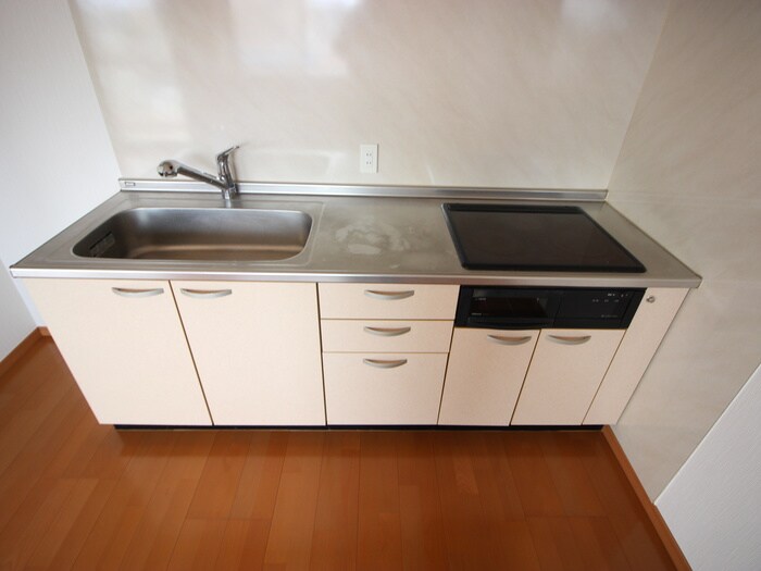 サンリット一番館の物件内観写真