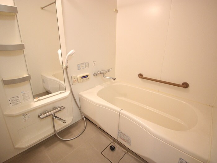 サンリット一番館の物件内観写真