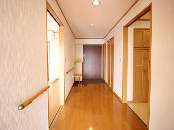 サンリット一番館の物件内観写真