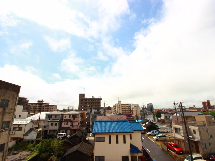 サンリット一番館の物件内観写真