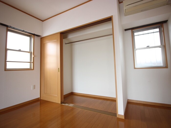 サンリット一番館の物件内観写真