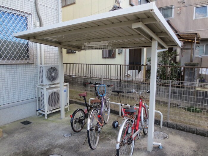 ドマ－ニの物件外観写真