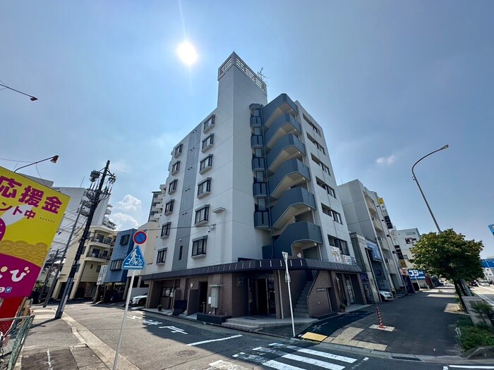 リベラ大曽根の物件外観写真