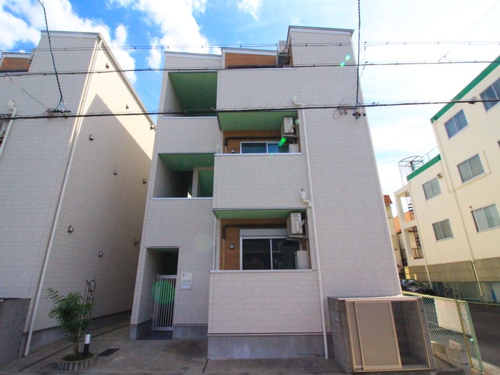 ペトリコール砂田の物件外観写真