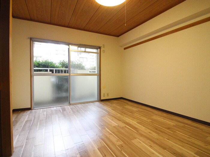 アーバンエコーズの物件内観写真