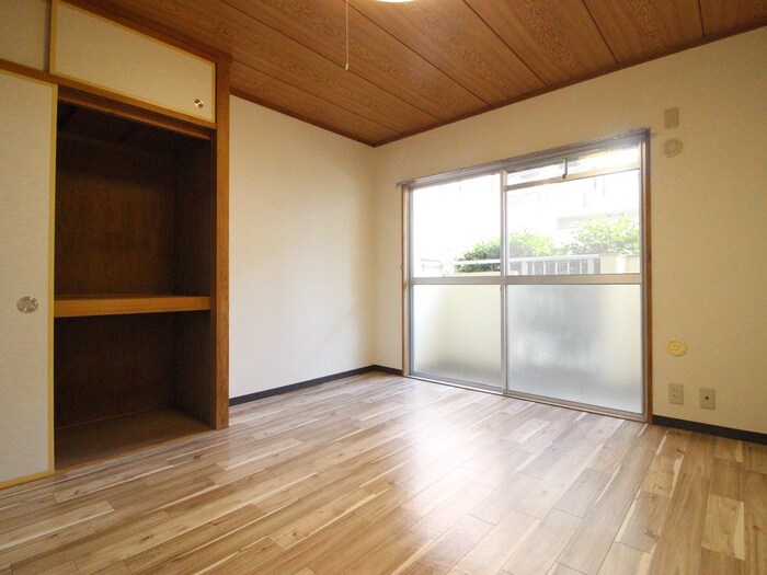 アーバンエコーズの物件内観写真