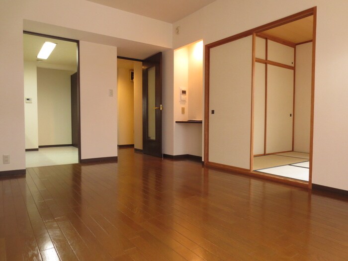 パーク・ノヴァ・徳川園の物件内観写真