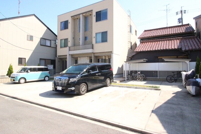 シェモア角割の物件外観写真