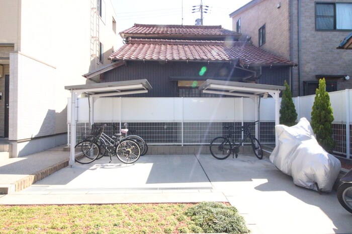 シェモア角割の物件外観写真