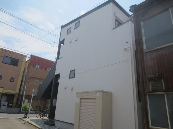 シャンティ中島の物件外観写真