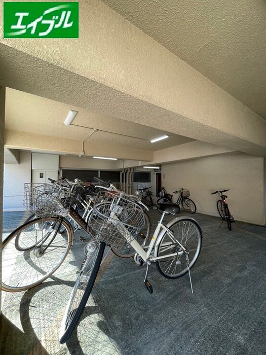 ｺｽﾓ川名の物件外観写真