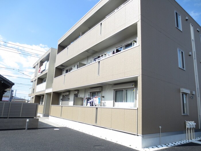 メゾン　アネストの物件外観写真