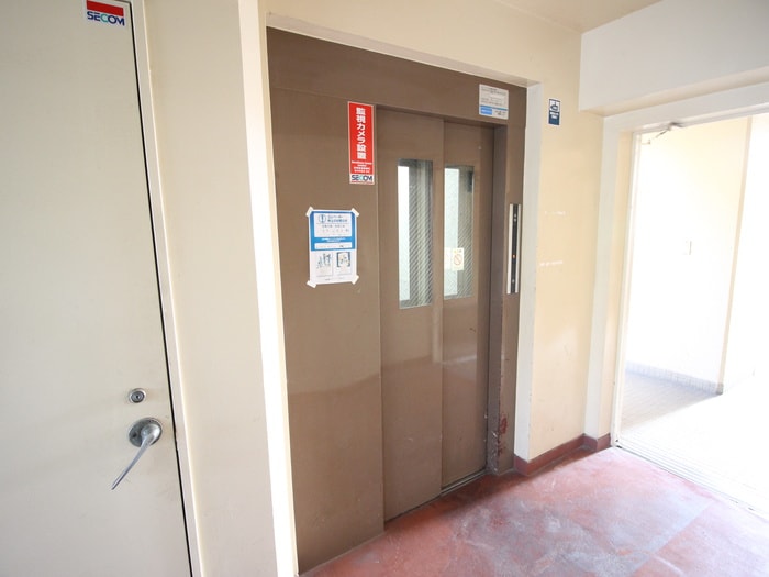 グランドハイツ喜多山の物件外観写真