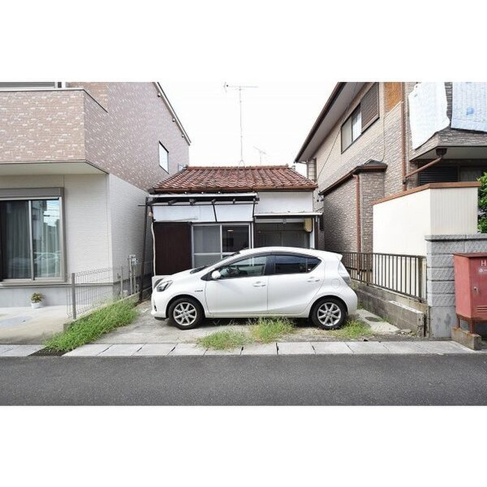 遠島鳥居先貸家の物件外観写真