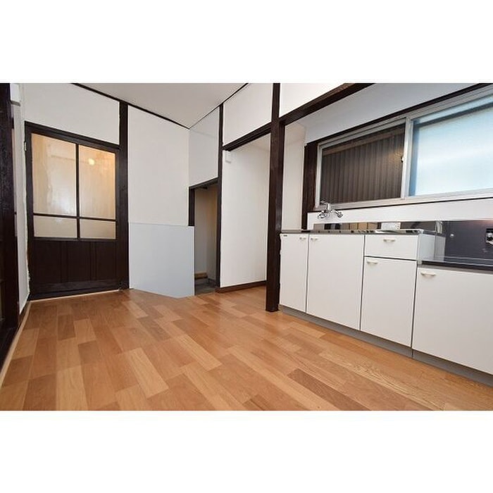 遠島鳥居先貸家の物件内観写真