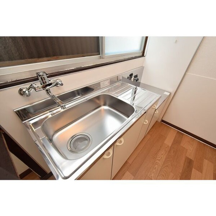 遠島鳥居先貸家の物件内観写真