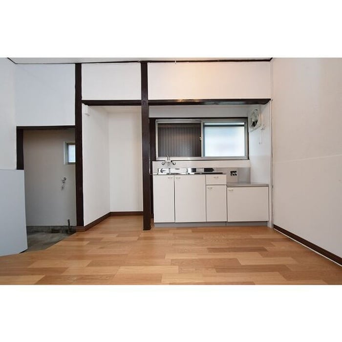 遠島鳥居先貸家の物件内観写真