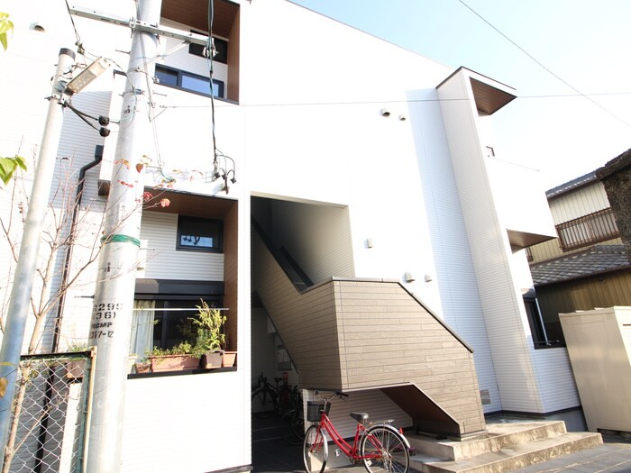 リュミエールウエストの物件外観写真