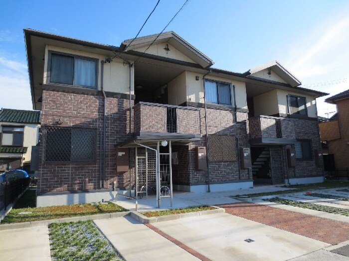 サンタヴィラの物件外観写真