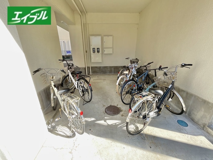 コーポラス新瑞の物件外観写真