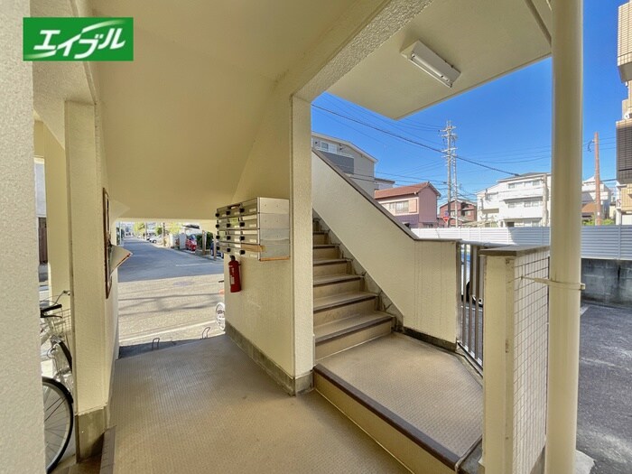 コーポラス新瑞の物件外観写真