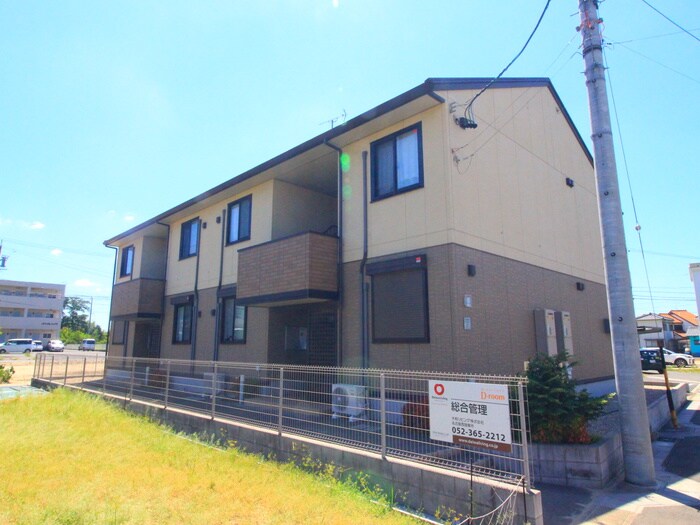 クータウンの物件外観写真