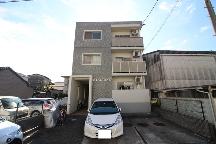 ＳＴＡＧＩＯＮＥの物件外観写真