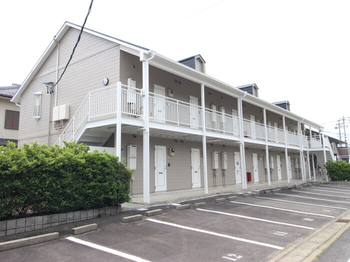 シーズンコート妙興寺の物件外観写真