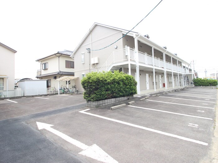 シーズンコート妙興寺の物件外観写真