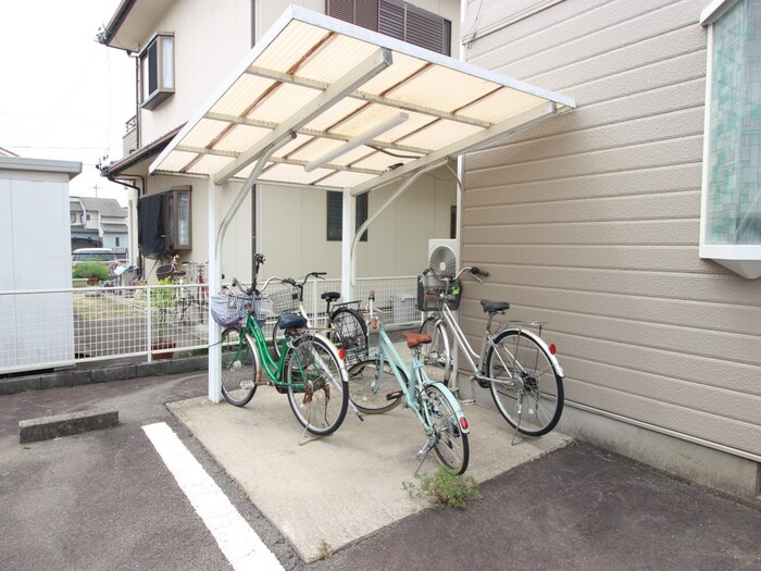 シーズンコート妙興寺の物件外観写真