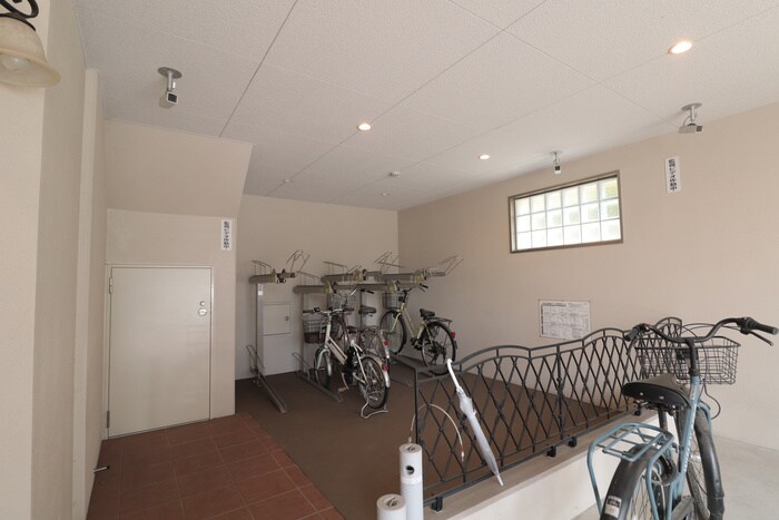 メイプルコート本山の物件外観写真