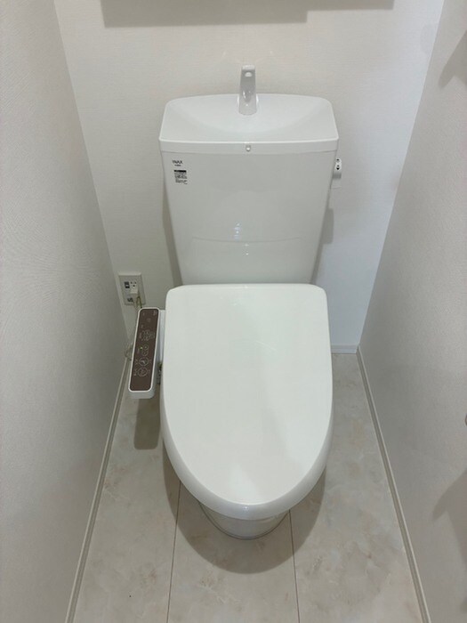 セレスティア森末町の物件内観写真