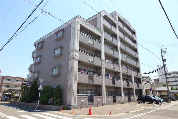 Ａｍｏｕｒ ｄｅ Ｆａｍｉｌｌｅの物件外観写真