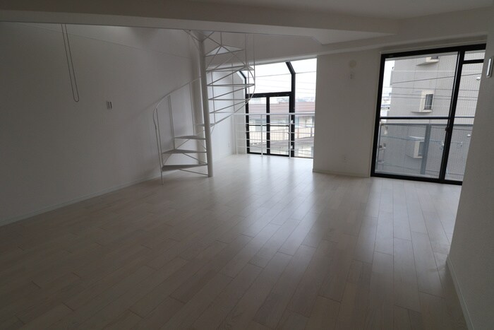 ローズガーデン楠元の物件内観写真