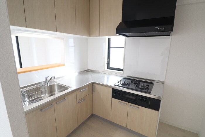 ローズガーデン楠元の物件内観写真