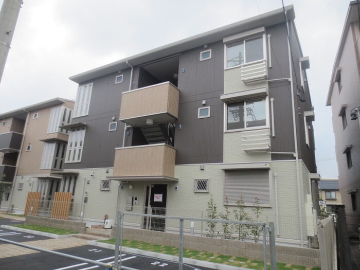 ハロウェルD棟の物件外観写真