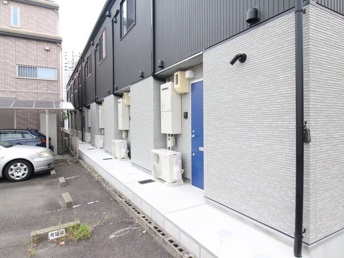 LE COCON岩塚の物件外観写真