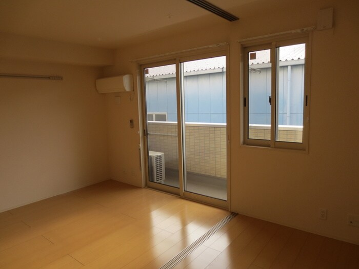 ウヴェルテュールの物件内観写真