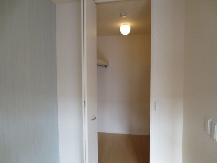 ウヴェルテュールの物件内観写真