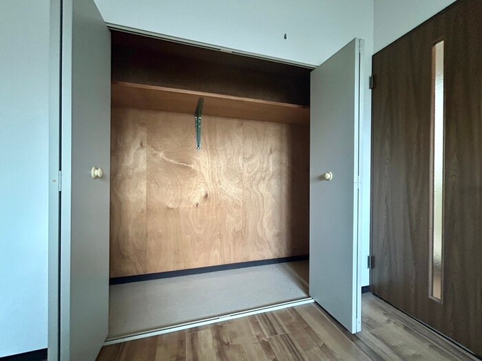 ラ・ジョ－ヌの物件内観写真