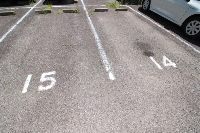 ラ・ジョ－ヌの物件外観写真