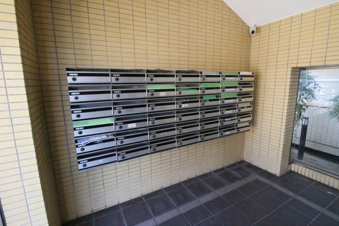 ラ・ジョ－ヌの物件外観写真