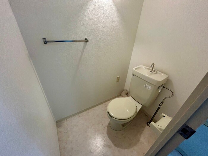 ラ・ジョ－ヌの物件内観写真