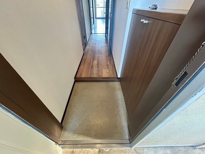 ラ・ジョ－ヌの物件内観写真