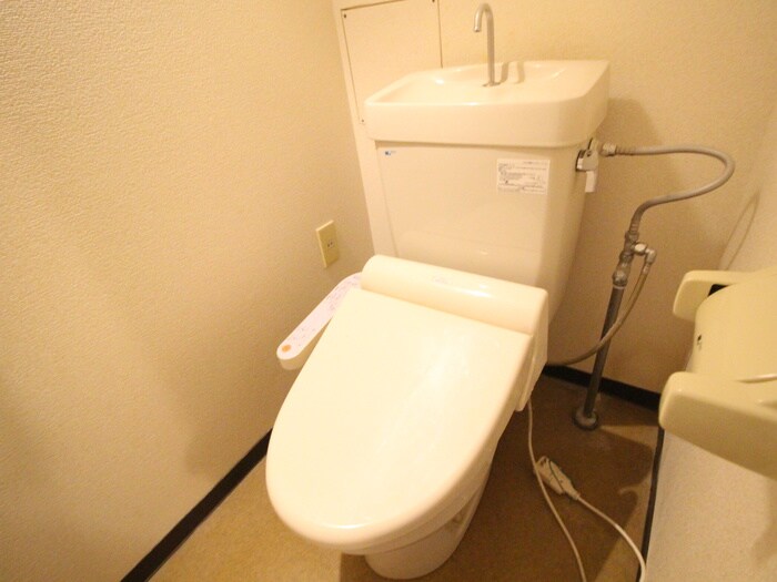 ラ・ジョ－ヌの物件内観写真