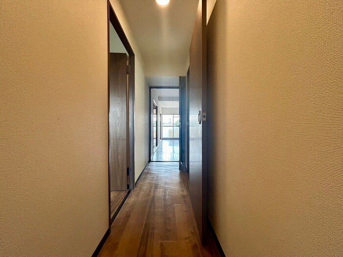 ラ・ジョ－ヌの物件内観写真